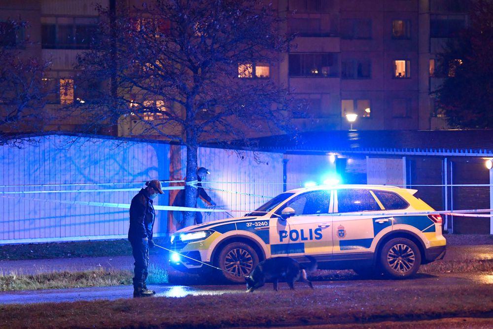 عملية كبيرة للشرطة بعد إصابة رجل بإطلاق نار في ستوكهولم