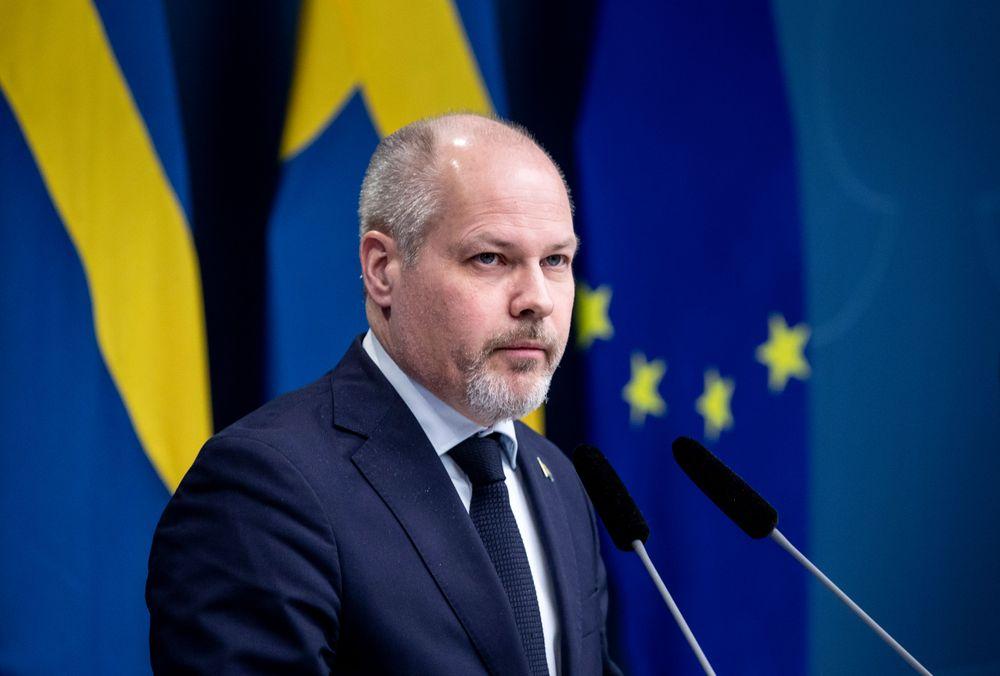 وزير العدل والداخلية السويدي قد يستقيل اليوم بعد التهديد بحجب الثقة عنه
