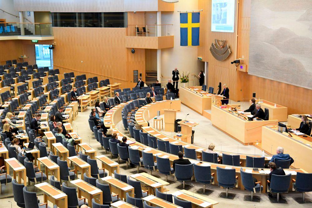البرلمان السويدي يرفض استثناء طلاب الدكتوراه من قانون الهجرة الجديد