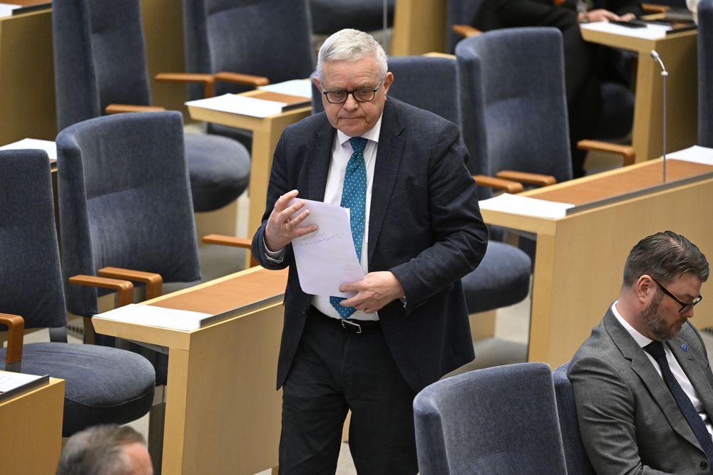استقالة ممثل حزب الليبرالي من البرلمان السويدي بعد تصريحاته الأخيرة حول حرق المصحف 
