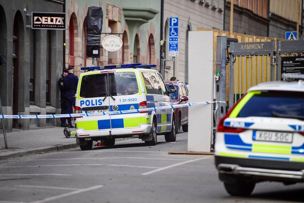 وفاة الرجل الذي حاول إيقاف نيران القاتل في ستوكهولم
