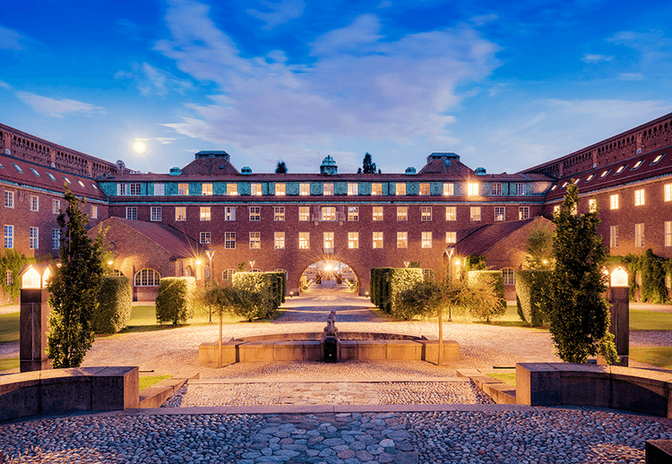 المعهد الملكي للتكنولوجيا KTH في السويد